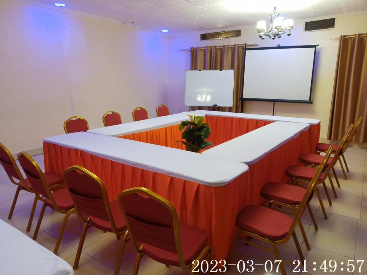 Comfort Guest House Kericho エクステリア 写真